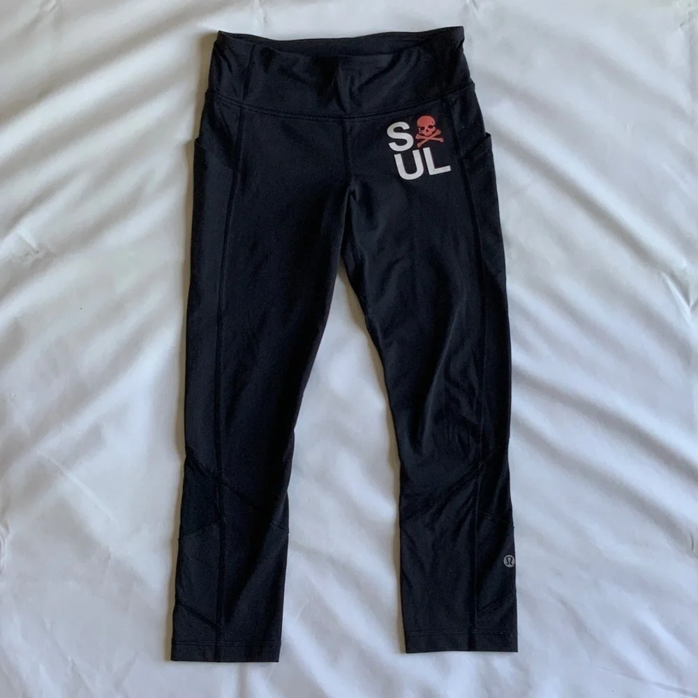 Lululemon Athletica Soul cicle capri Black Leggings with Red Skull Design